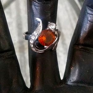 Unique 18k WG ring